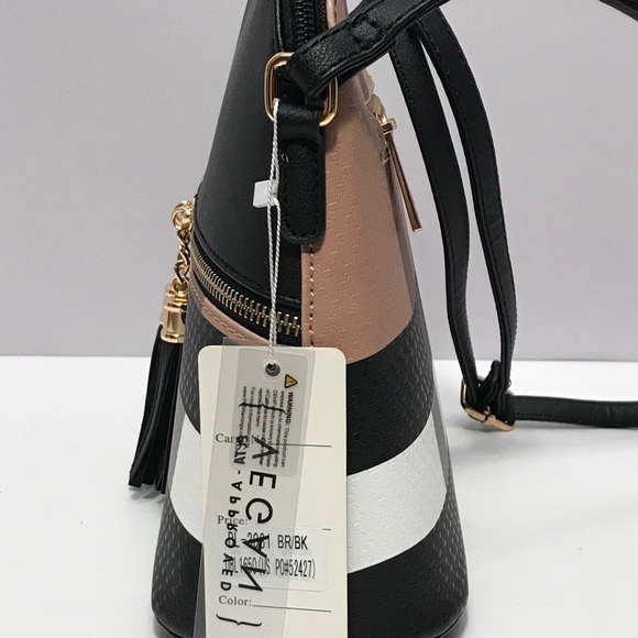 Deluxity Light Crossbody/Shoulder Bag - Picture 4 of 7